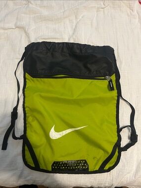green and yellow nike elite backpack (32L) – ProSoccer this accessory is a smart solution for carrying all your basketball essentials Nike - Brandclub - Nike